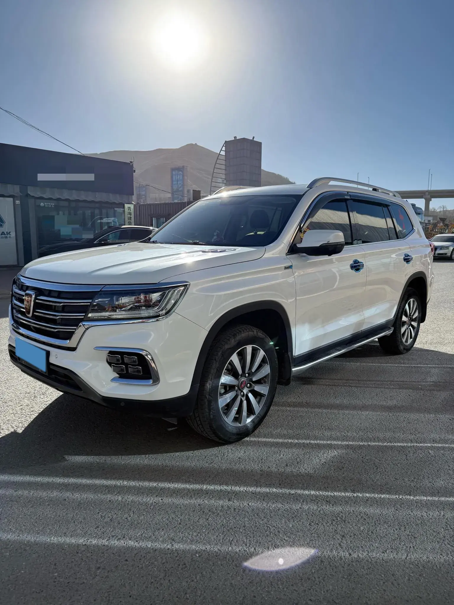 2019 ROEWE RX8 view 1