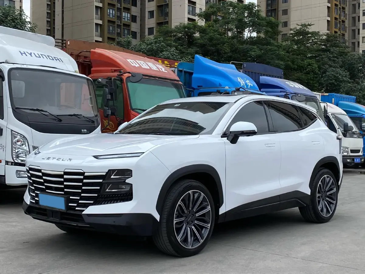 2022 Jetour DASHING 1.6T 197HP L4 7DCT