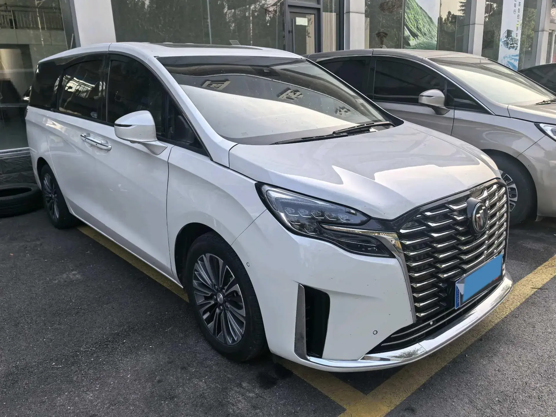 2021 BUICK GL8 thumbnail 3