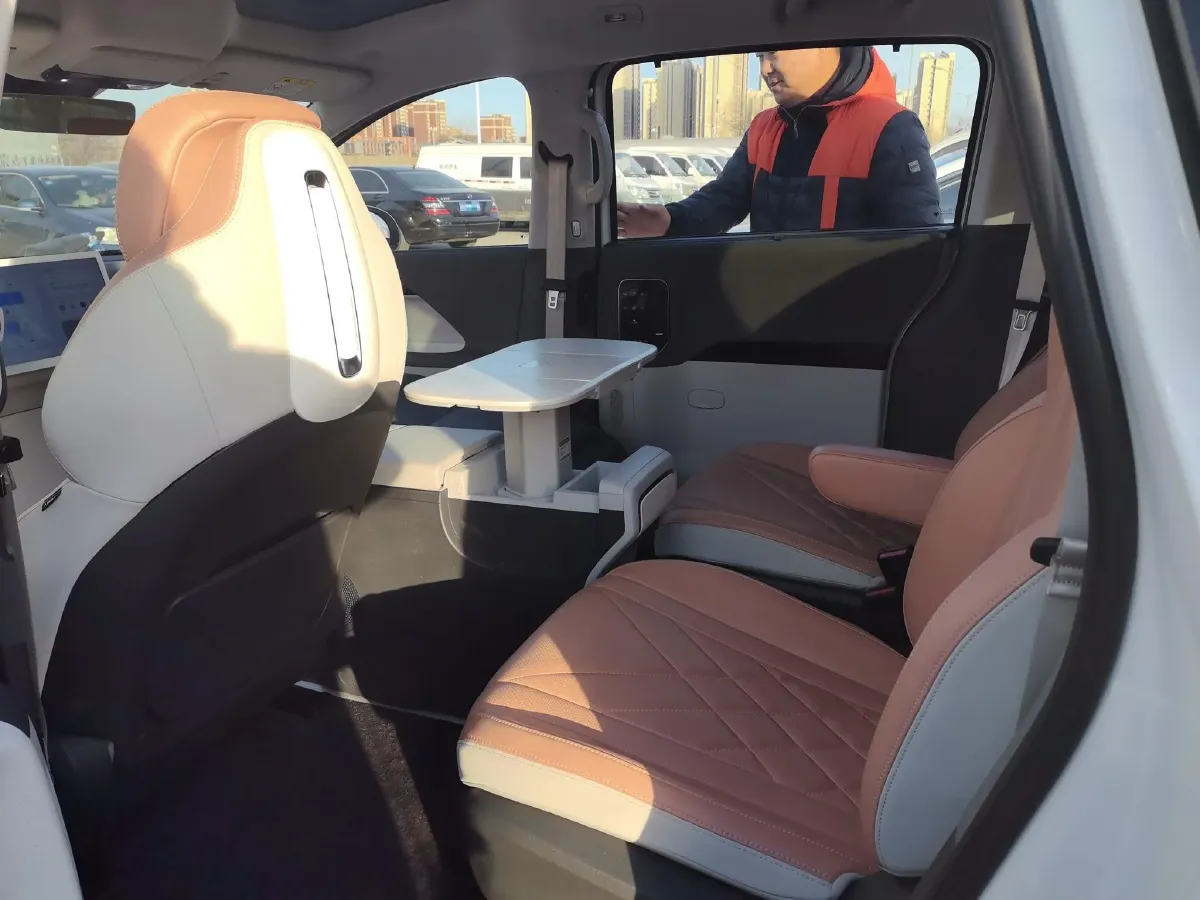 2023 ARCFOX KAOLA BEV 58.8KWH,autocango,china used car exporter,china ev exporter,chinese used car exporter,chinese used ev exporter