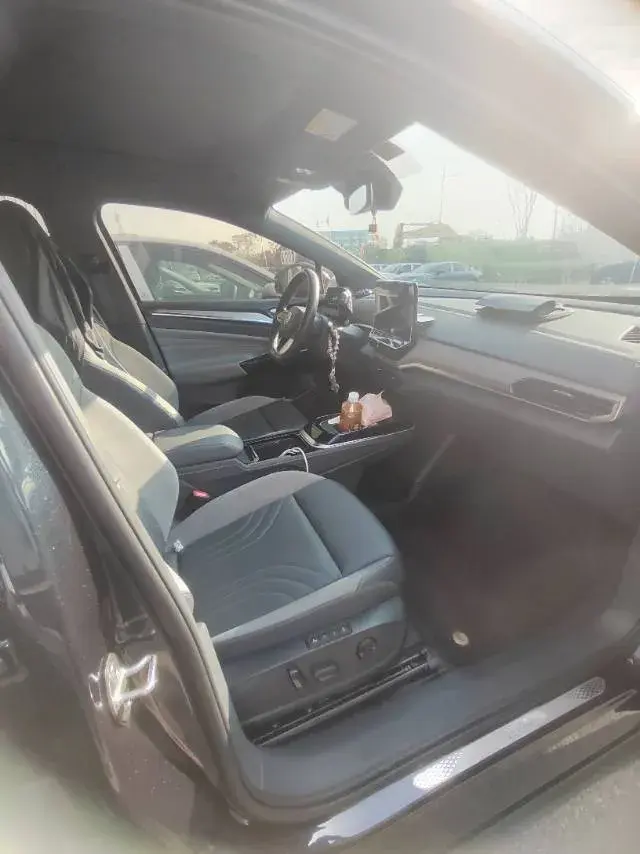 2022 VOLKSWAGEN ID.4 thumbnail 4