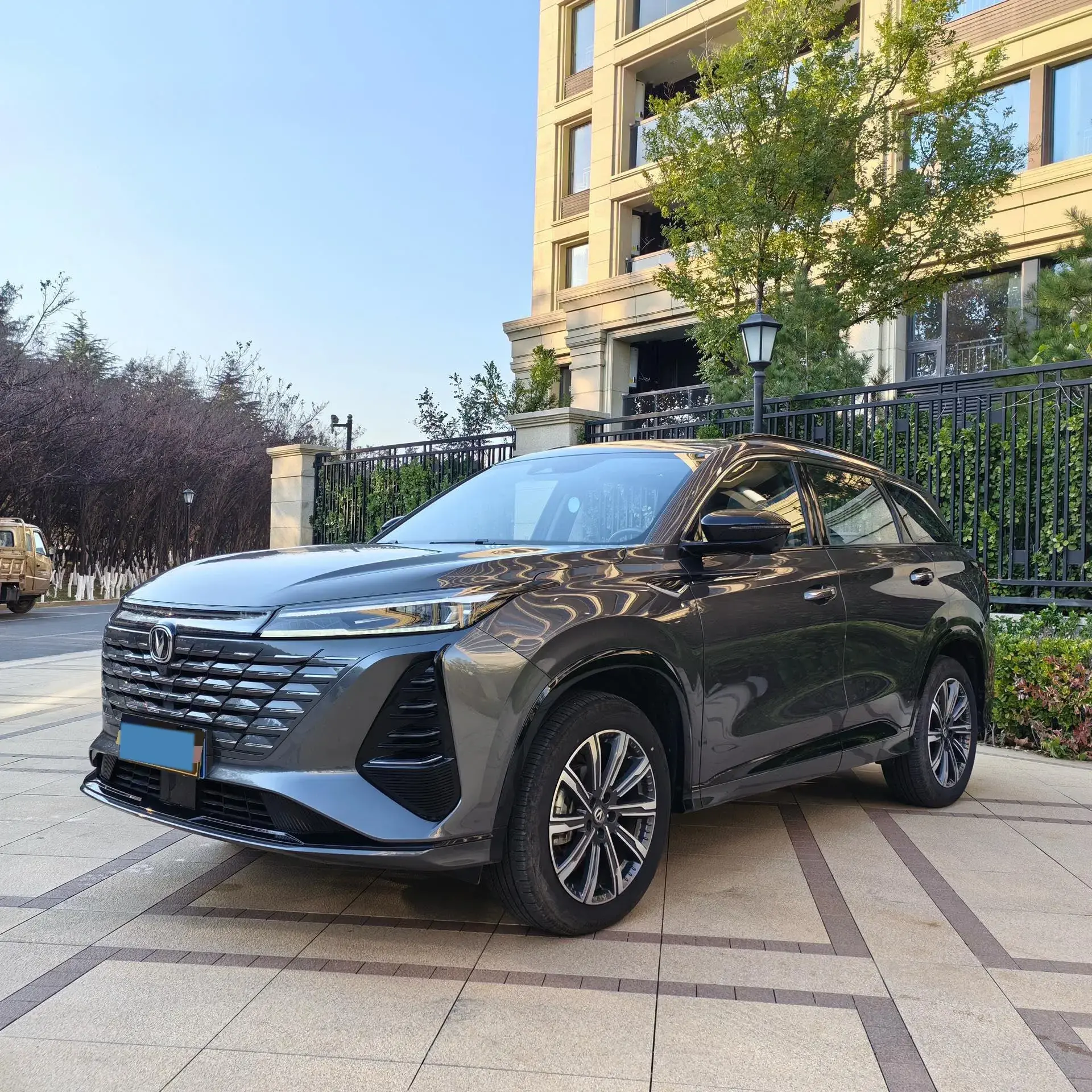 2024 CHANGAN CS75 view 1