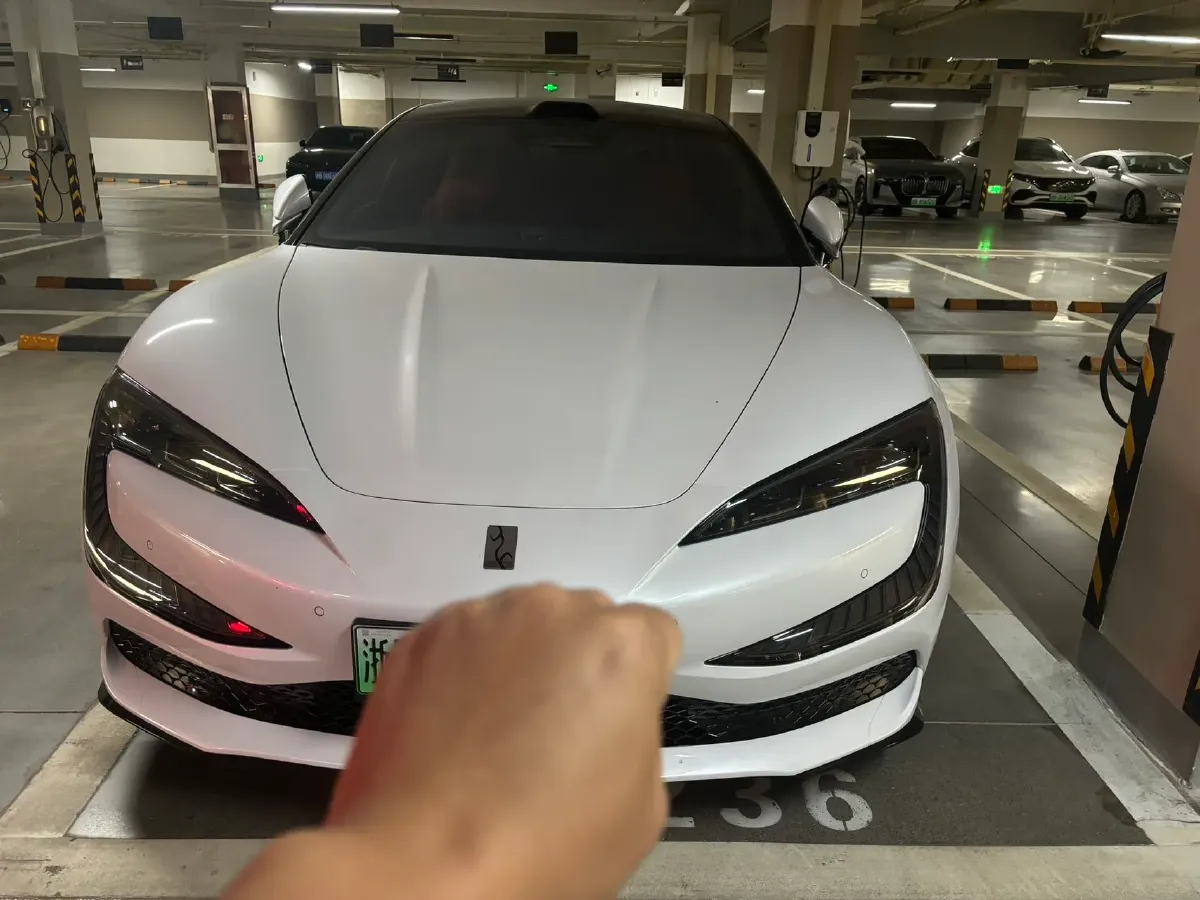 2025 YangWang U7 BEV 135.5KWH,autocango,china used car exporter,china ev exporter,chinese used car exporter,chinese used ev exporter