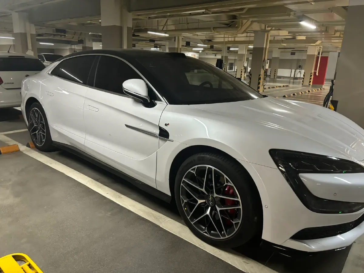 2025 YangWang U7 BEV 135.5KWH,autocango,china used car exporter,china ev exporter,chinese used car exporter,chinese used ev exporter