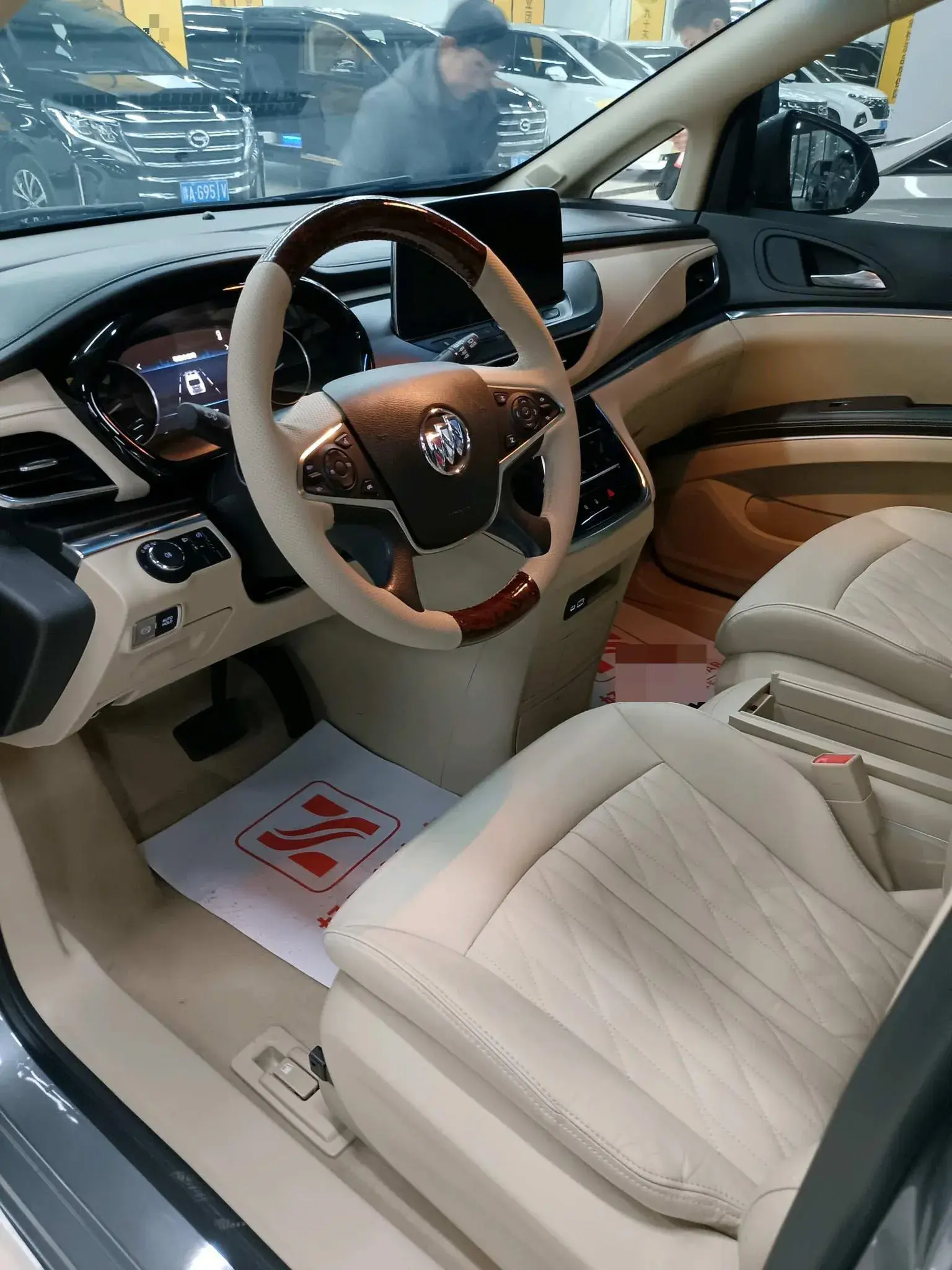 2023 BUICK GL8 thumbnail 3