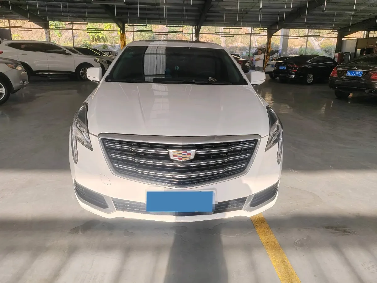 2018 Cadillac XTS 2.0T 269HP L4 6AT,autocango,china used car exporter,china ev exporter,chinese used car exporter,chinese used ev exporter