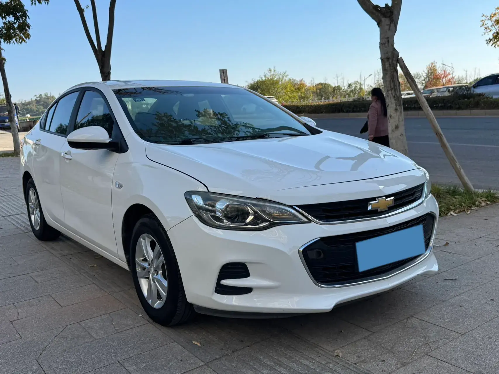 2019 CHEVROLET CAVALIER thumbnail 3