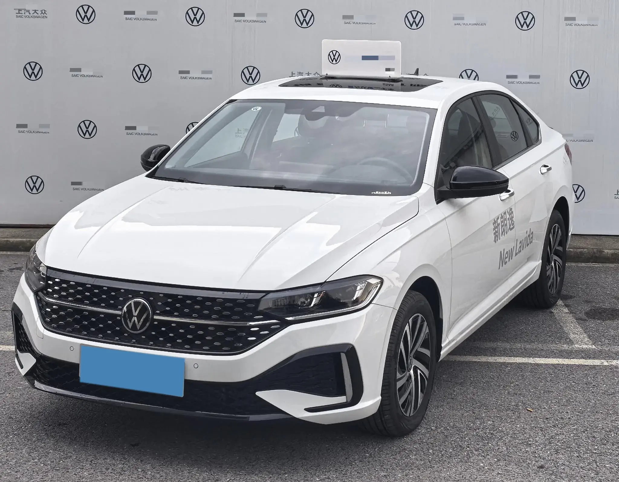 2024 VOLKSWAGEN LAVIDA view 1