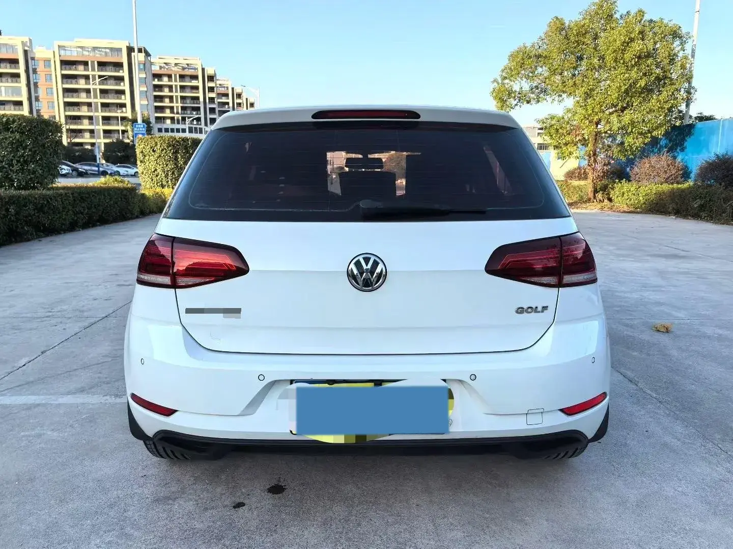 2018 VOLKSWAGEN GOLF thumbnail 4