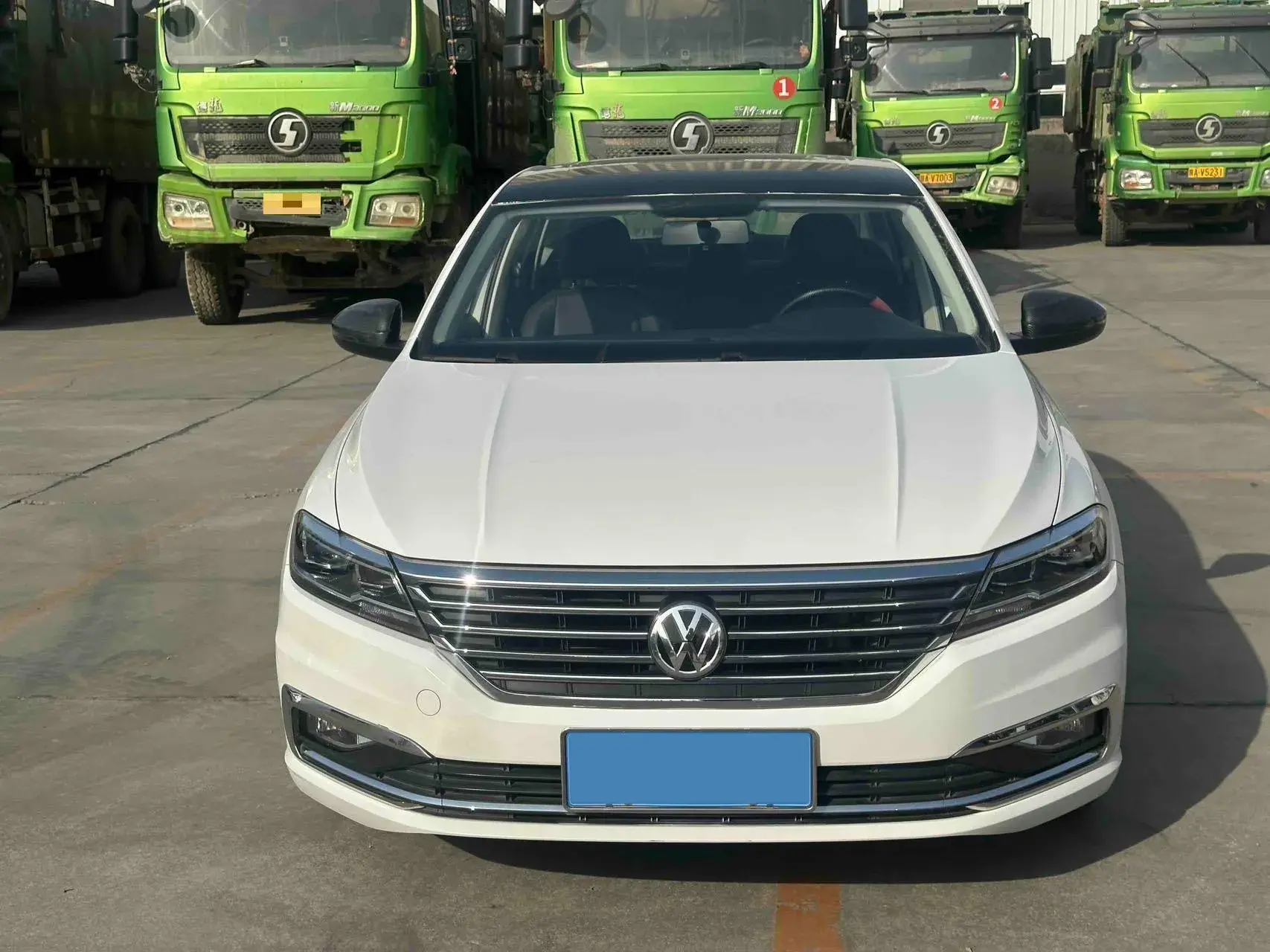 2018 VOLKSWAGEN LAVIDA thumbnail 2