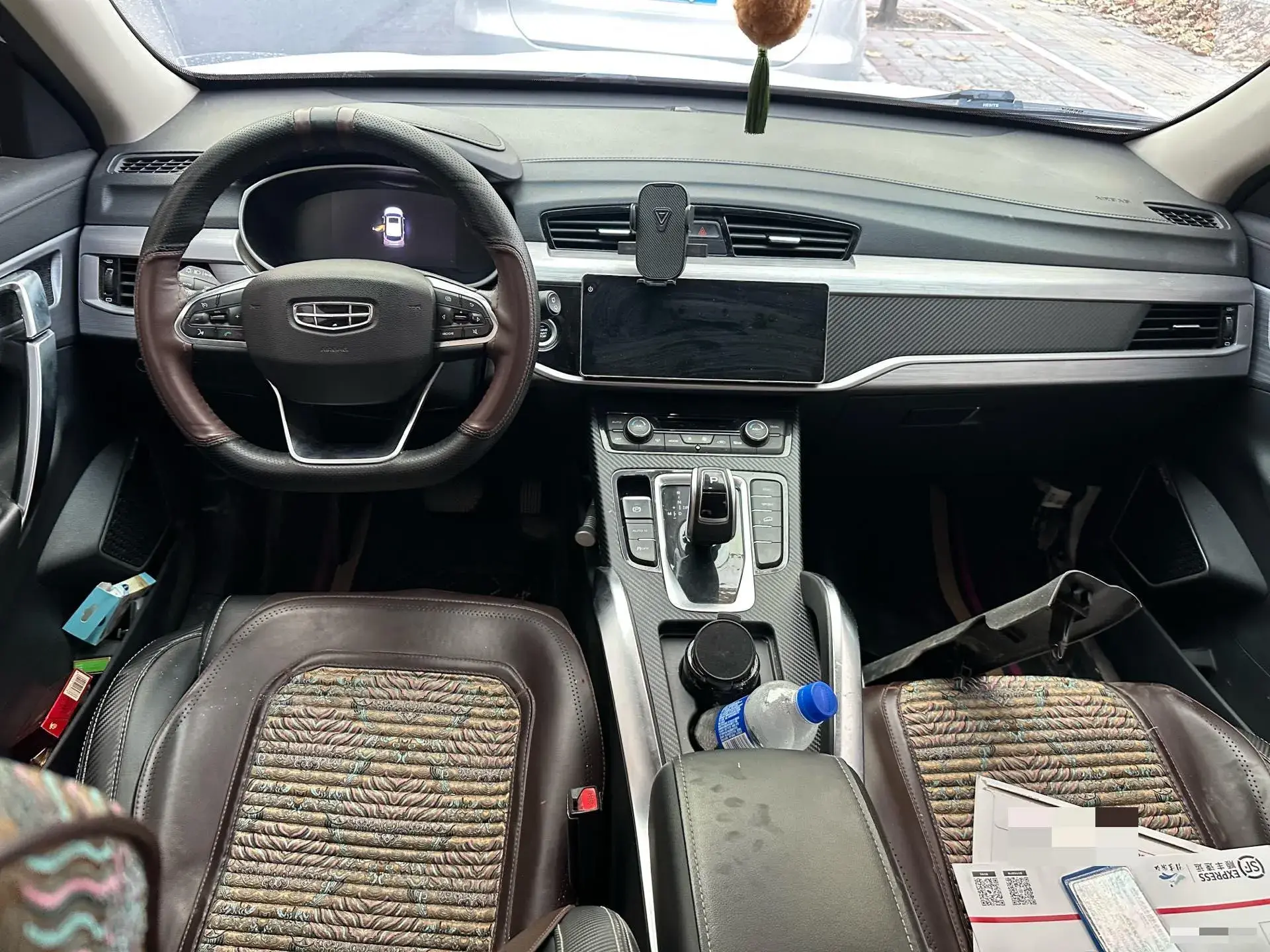 2021 GEELY AZKARRA thumbnail 4