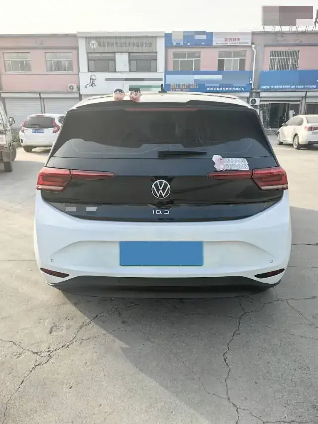 2023 VOLKSWAGEN ID.3 thumbnail 4