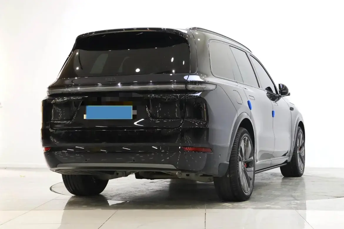 2024 LI L9 thumbnail 3