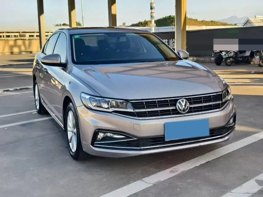 2019 VOLKSWAGEN BORA thumbnail 3
