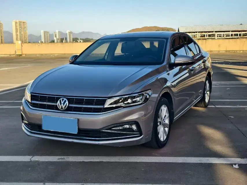 2019 VOLKSWAGEN BORA view 1