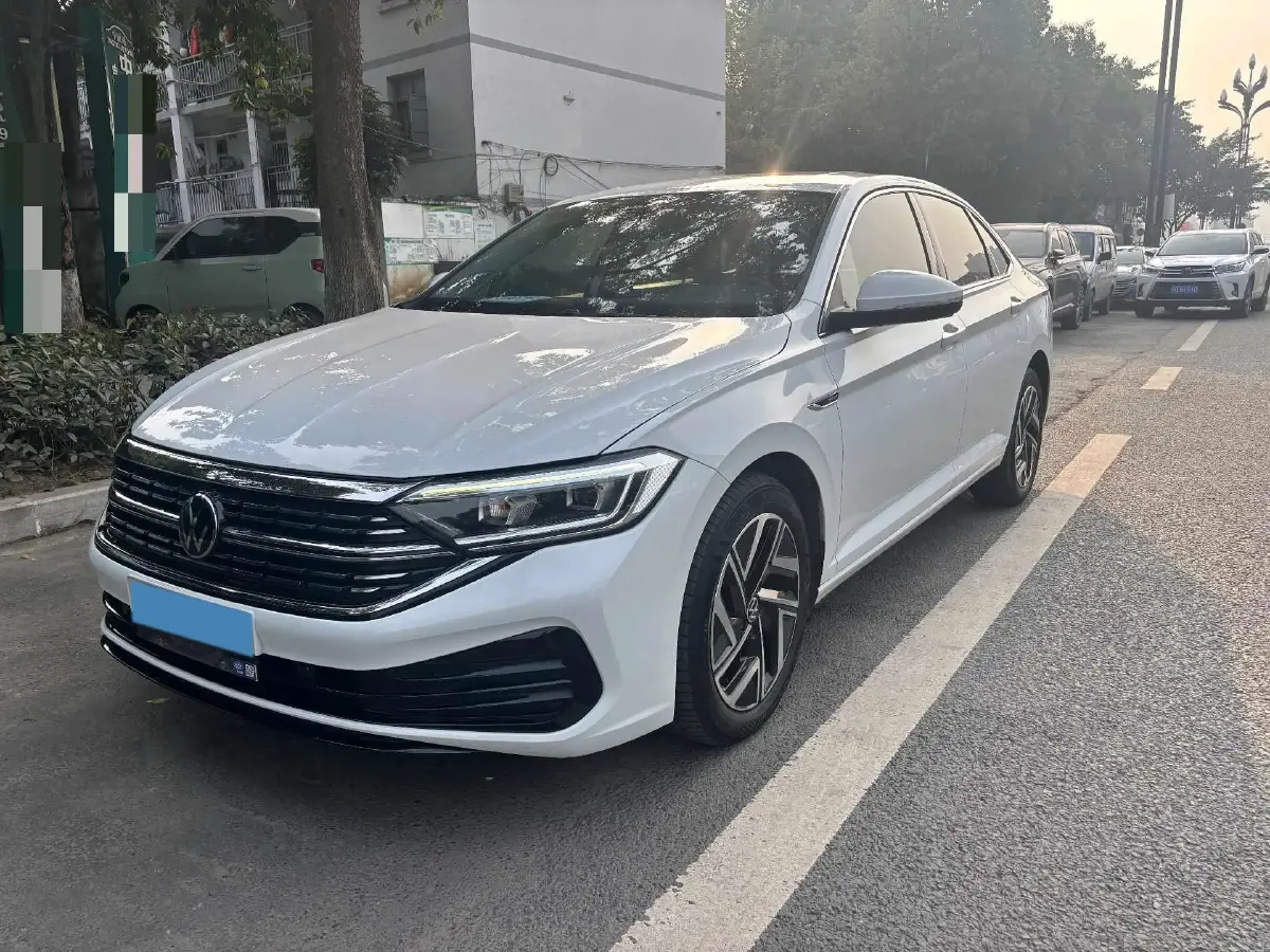 2023 Volkswagen Sagitar 1.4T 150HP L4 7DCT