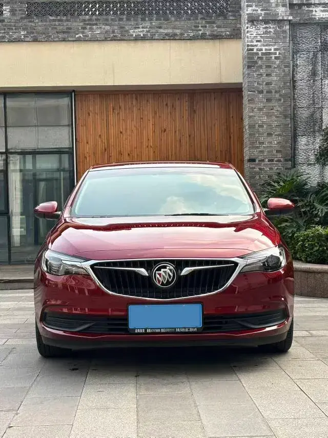 2020 BUICK REGAL thumbnail 2