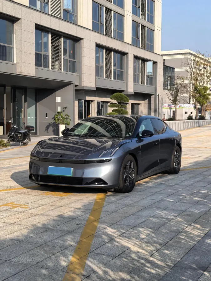 2025 LYNK&CO Z10 BEV 95KWH,autocango,china used car exporter,china ev exporter,chinese used car exporter,chinese used ev exporter