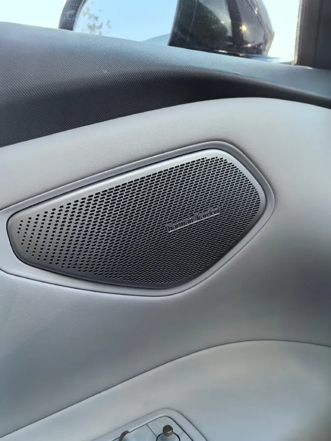 2025 LYNK&CO Z10 BEV 95KWH,autocango,china used car exporter,china ev exporter,chinese used car exporter,chinese used ev exporter