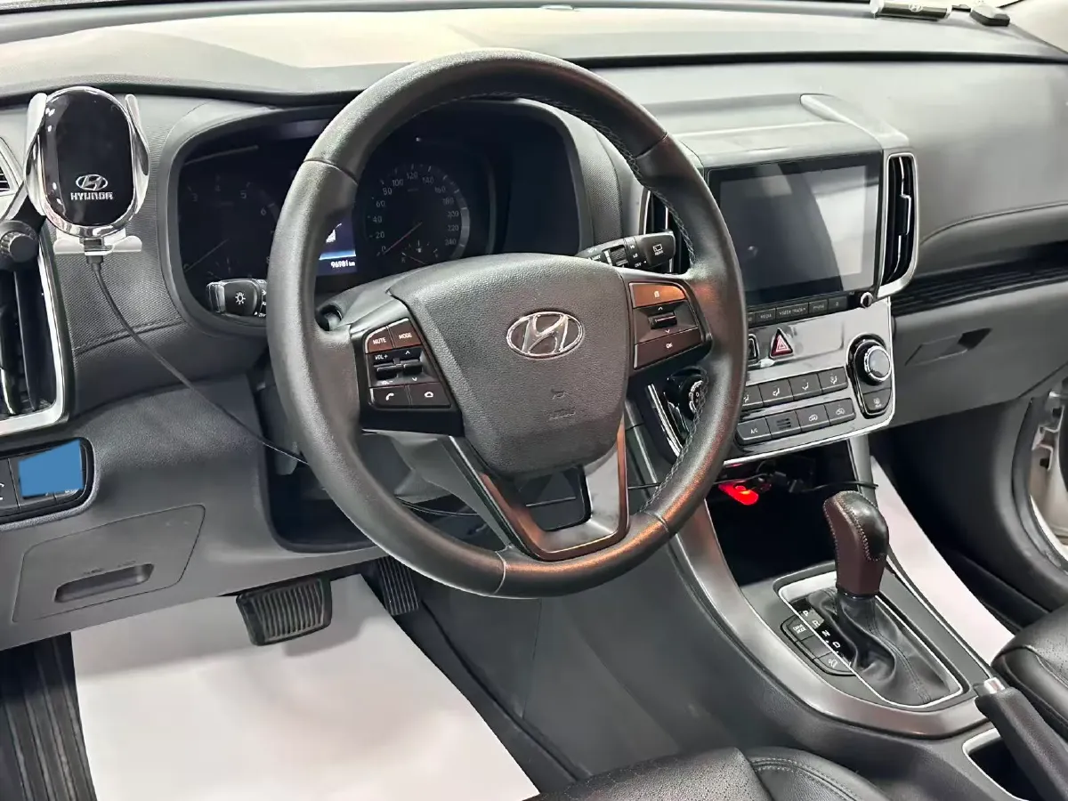 2018 Hyundai ix35 2.0L 160HP L4 6AT,autocango,china used car exporter,china ev exporter,chinese used car exporter,chinese used ev exporter