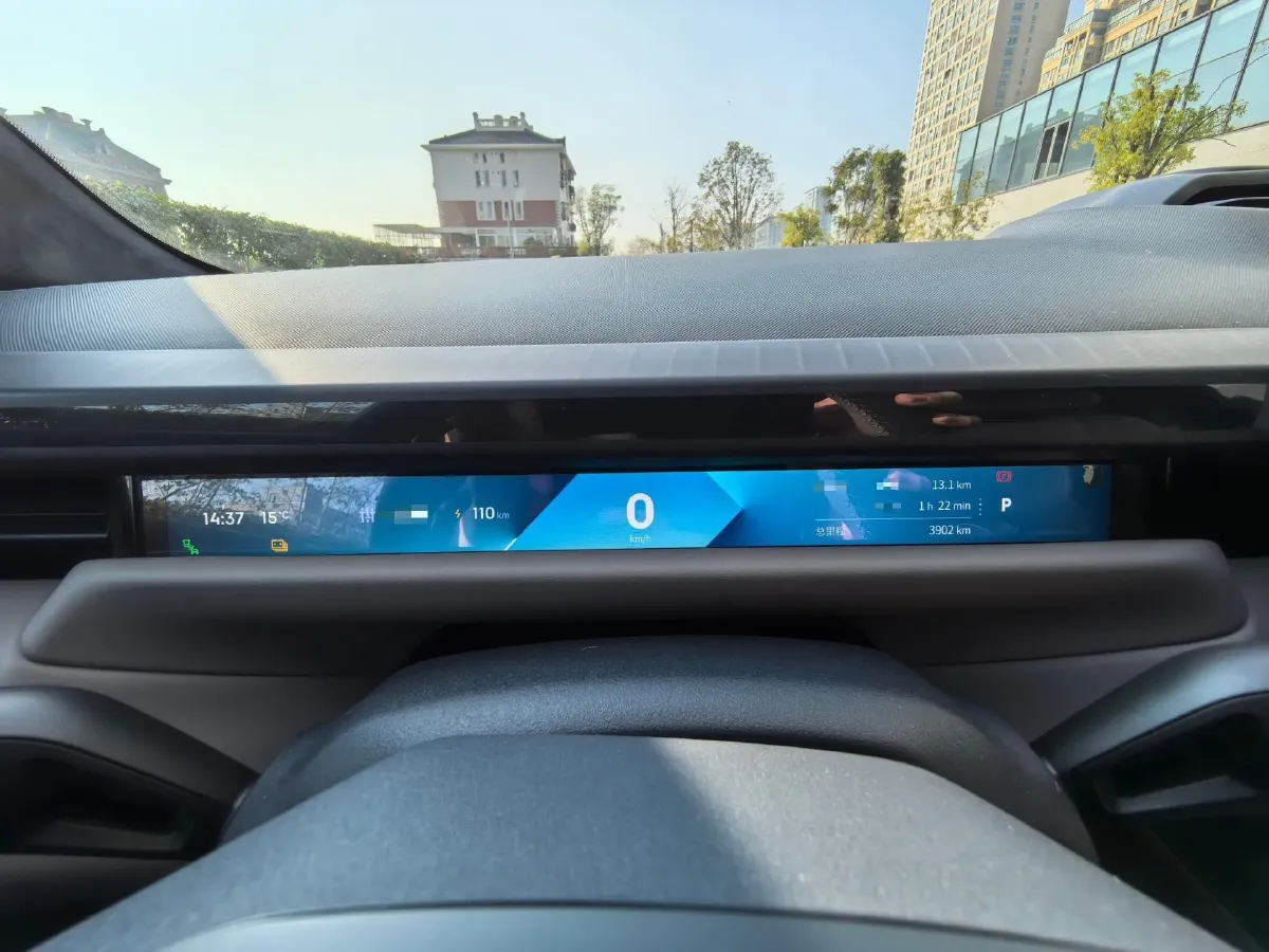 2025 LYNK&CO Z10 BEV 95KWH,autocango,china used car exporter,china ev exporter,chinese used car exporter,chinese used ev exporter