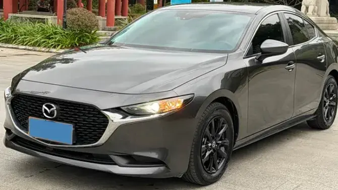 2022 MAZDA 3 view 1