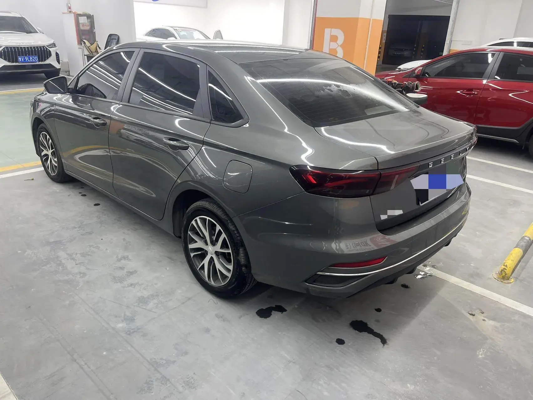 2023 GEELY EMGRAND thumbnail 3