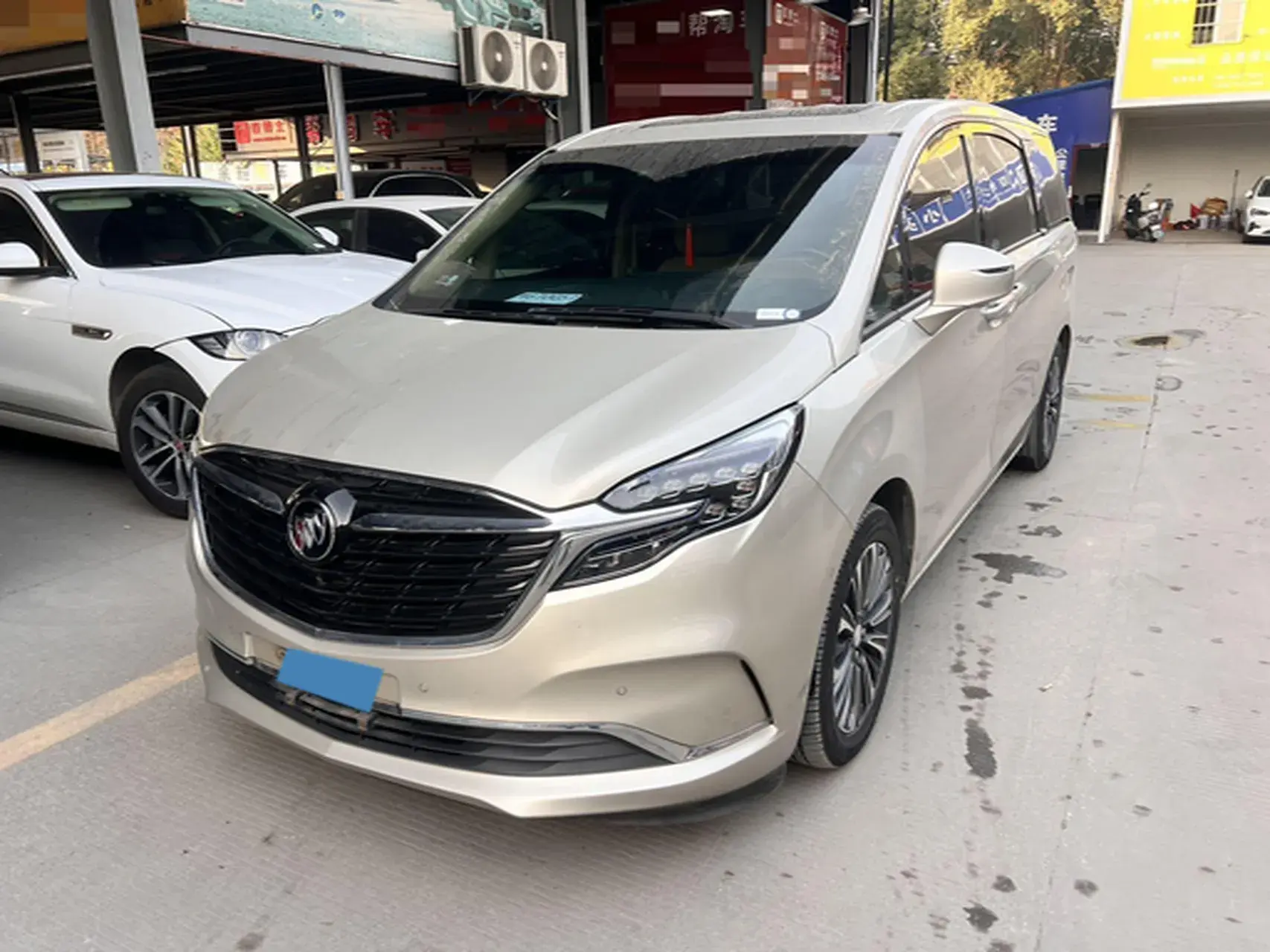 2021 BUICK GL8 view 1