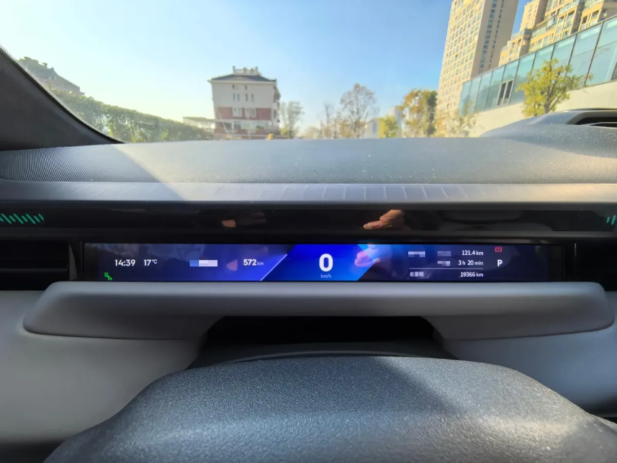 2025 LYNK&CO Z10 BEV 95KWH,autocango,china used car exporter,china ev exporter,chinese used car exporter,chinese used ev exporter