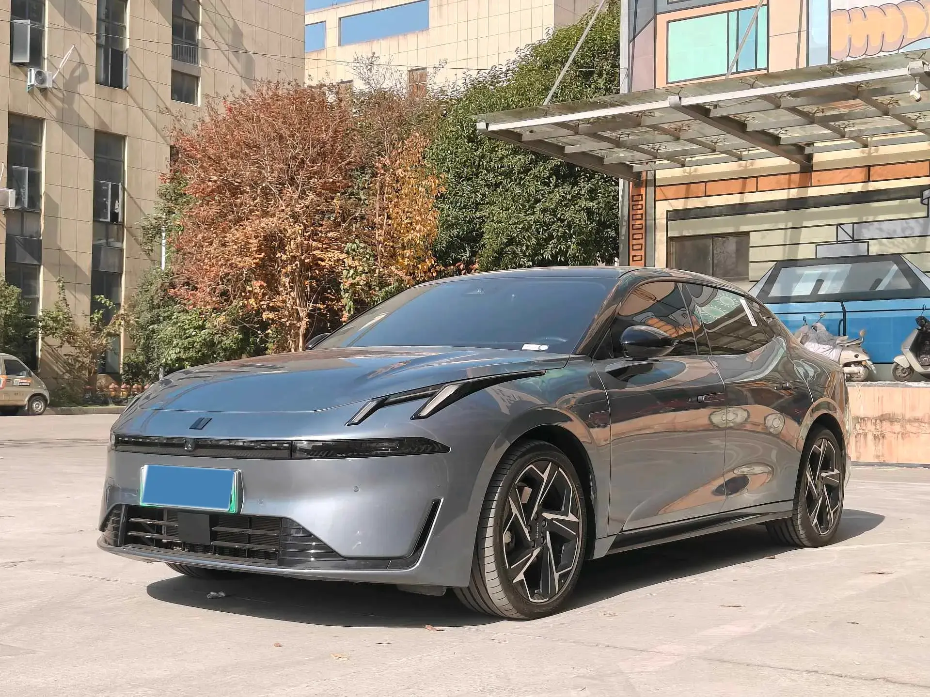 2024 LYNK&CO 07 view 1