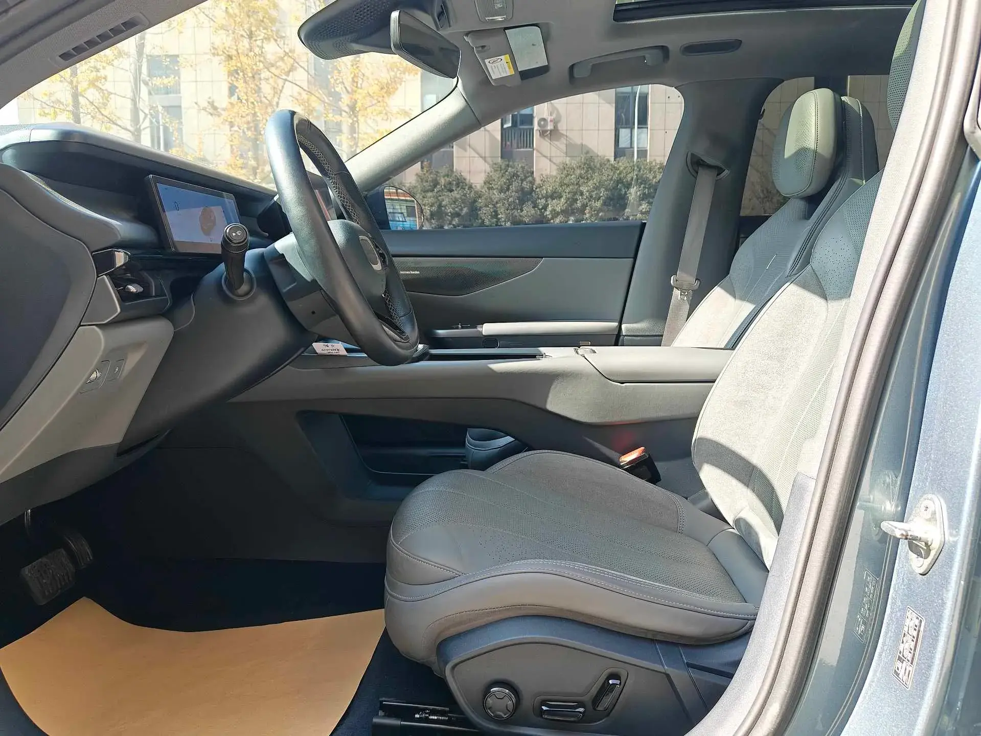 2024 LYNK&CO 07 thumbnail 4