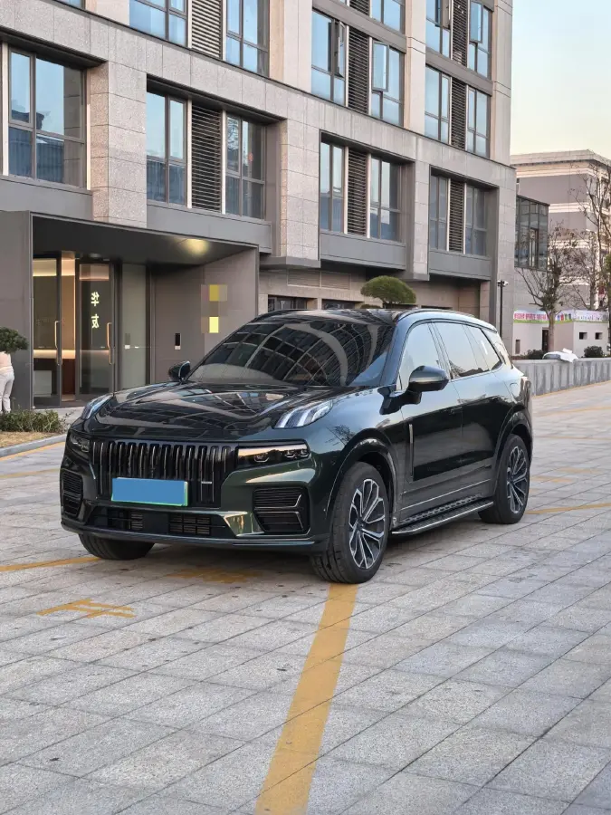 2024 LYNK&CO 09 EM-P 2.0T 254HP L4 3DHT PHEV 40.1KWH