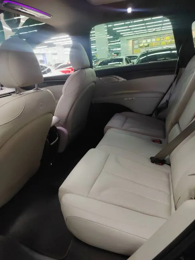 2025 IM LS7 BEV,autocango,china used car exporter,china ev exporter,chinese used car exporter,chinese used ev exporter