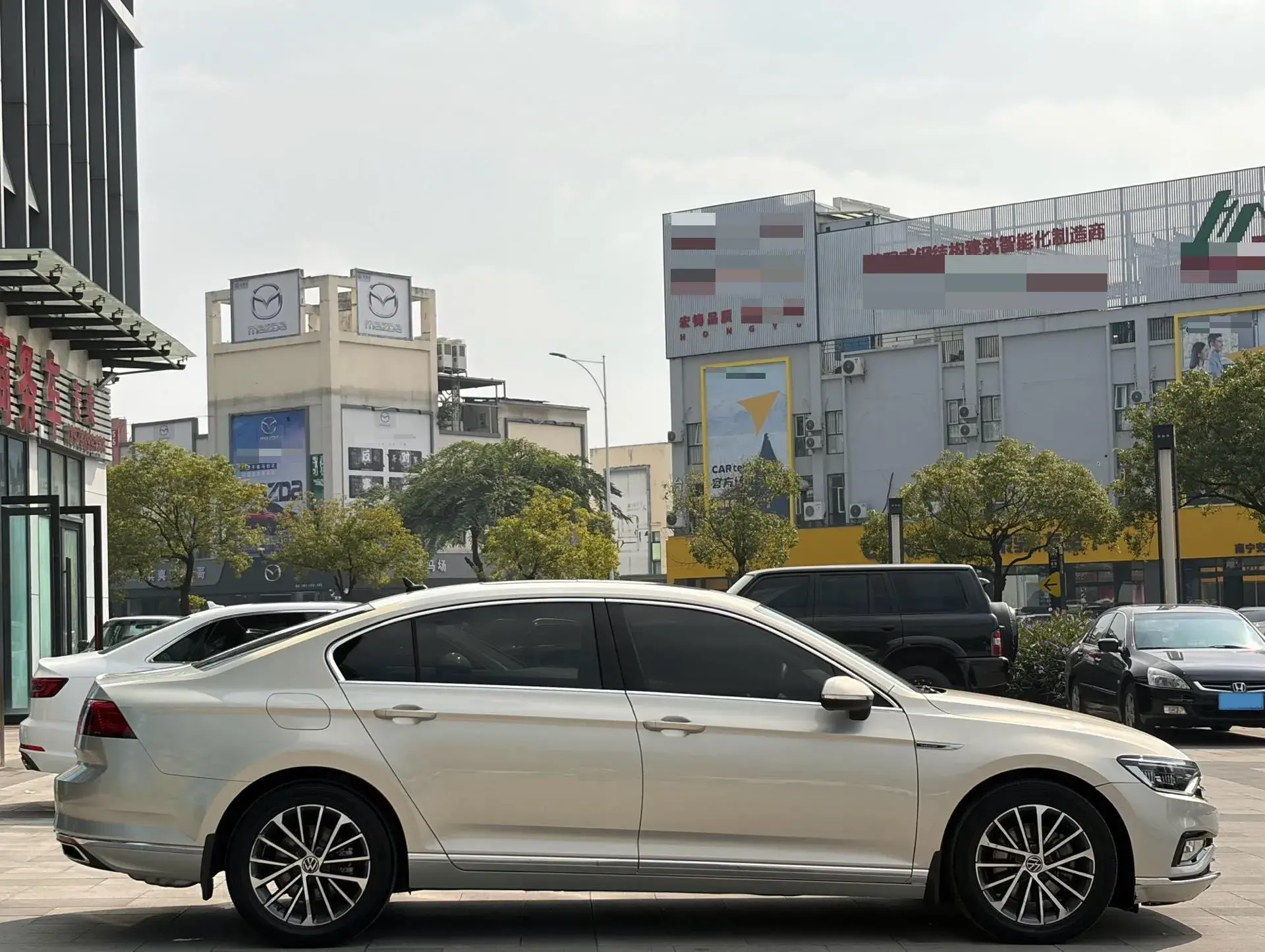 2020 VOLKSWAGEN MAGOTAN thumbnail 4