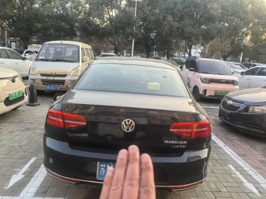 2019 VOLKSWAGEN MAGOTAN thumbnail 3