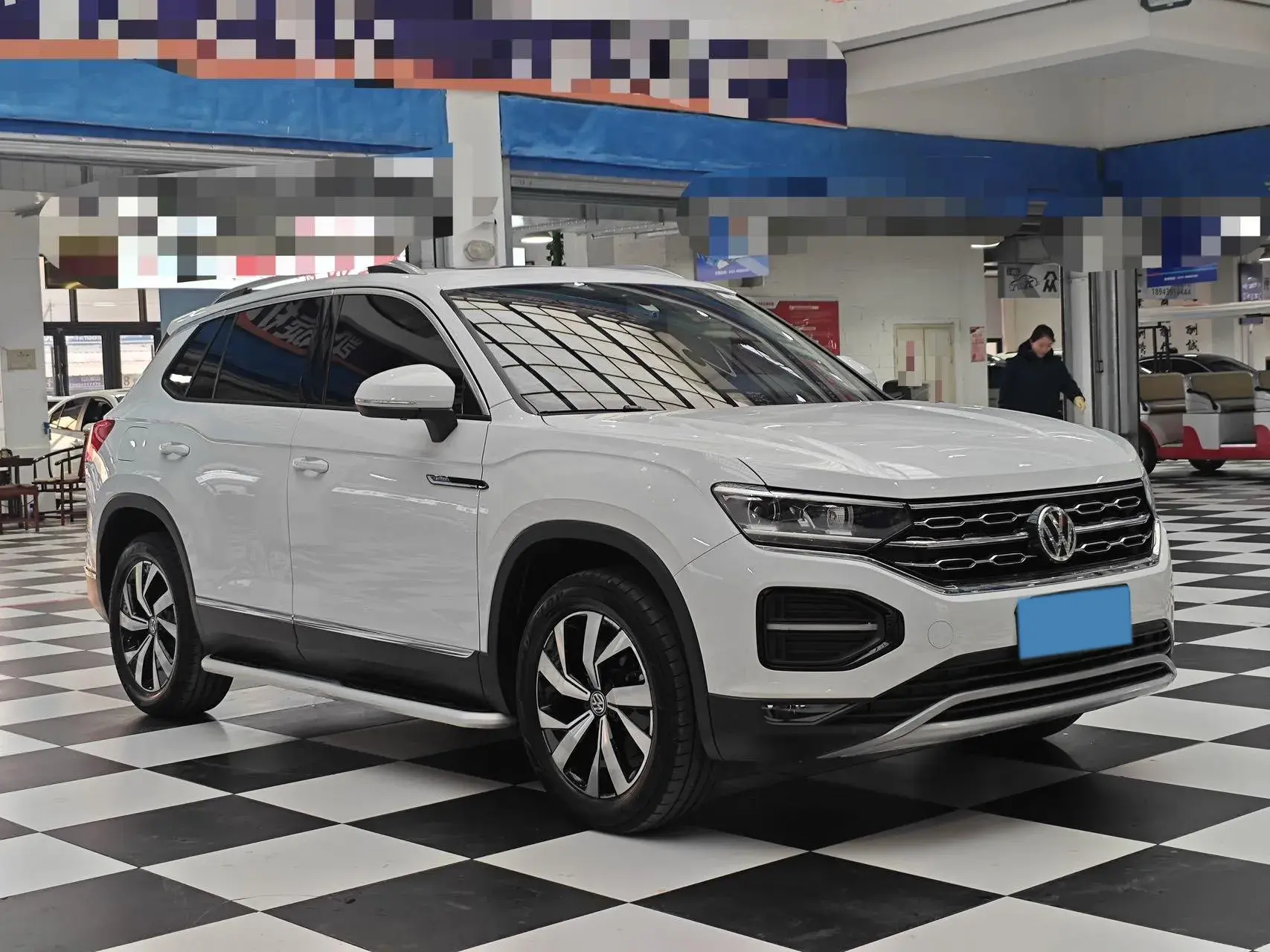 2021 VOLKSWAGEN TAYRON thumbnail 3