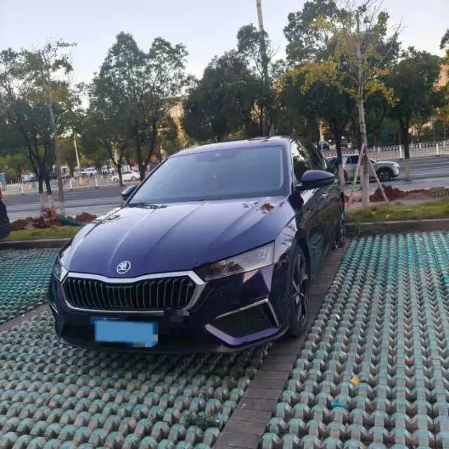 2021 SKODA OCTAVIA view 1