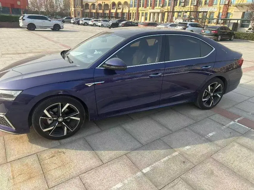 2021 SKODA OCTAVIA thumbnail 2