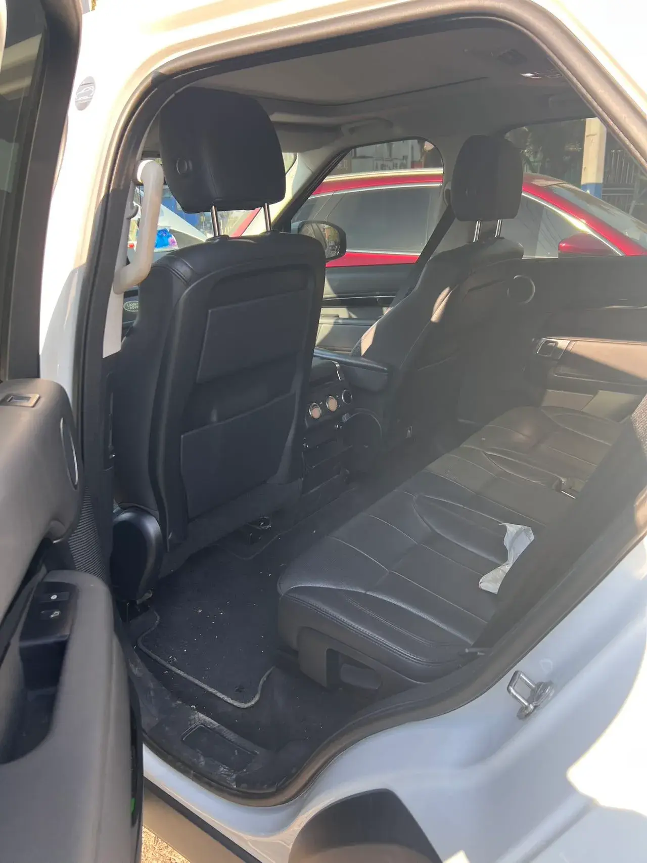 2020 LAND ROVER thumbnail 4