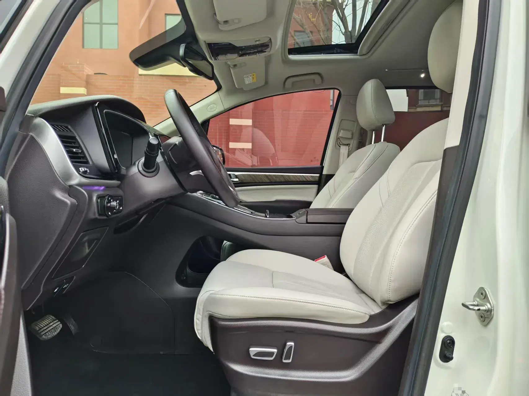 2021 GAC TRUMPCHI thumbnail 3