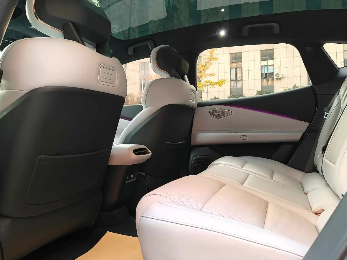 2024 LYNK&CO Z10 BEV 95KWH,autocango,china used car exporter,china ev exporter,chinese used car exporter,chinese used ev exporter