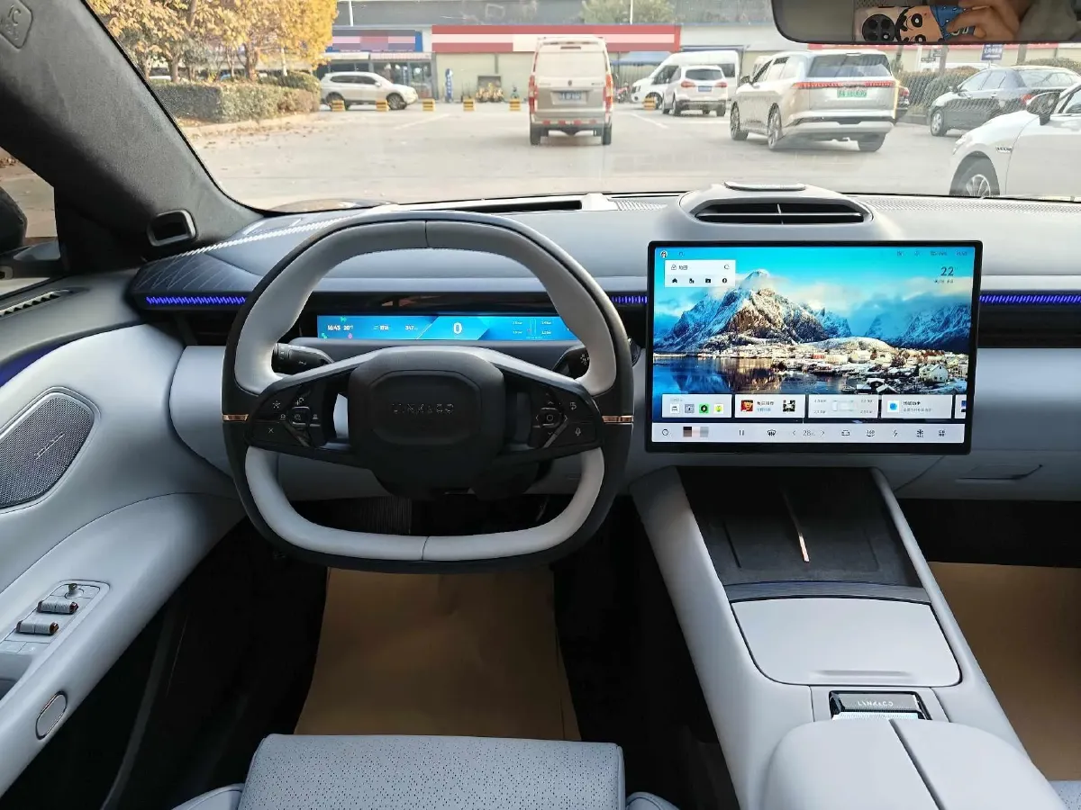 2024 LYNK&CO Z10 BEV 95KWH,autocango,china used car exporter,china ev exporter,chinese used car exporter,chinese used ev exporter