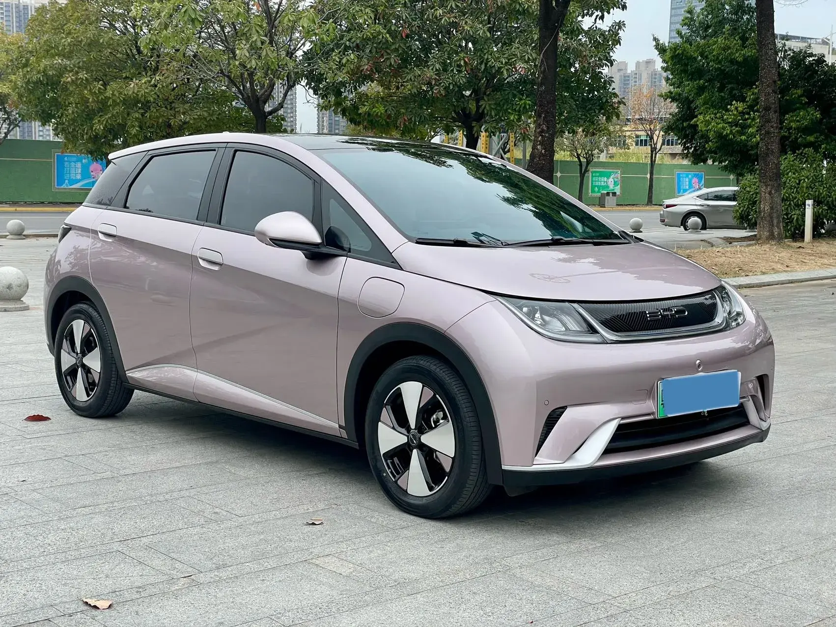 2023 BYD DOLPHIN thumbnail 3