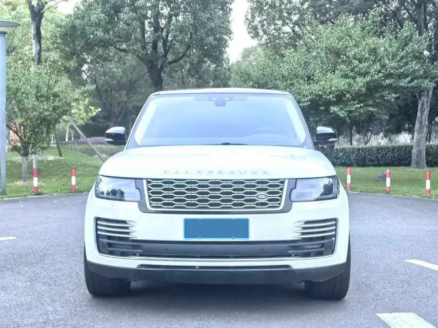 2017 LAND ROVER thumbnail 2