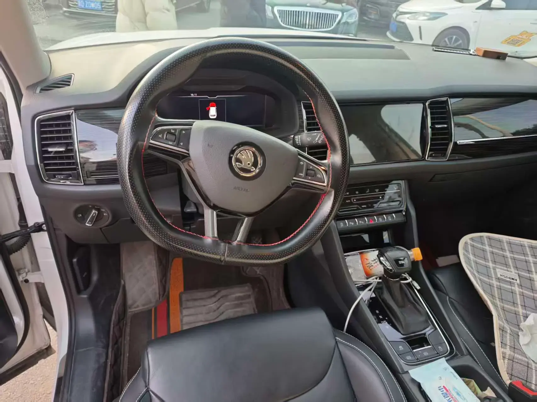 2021 SKODA KODIAK thumbnail 3