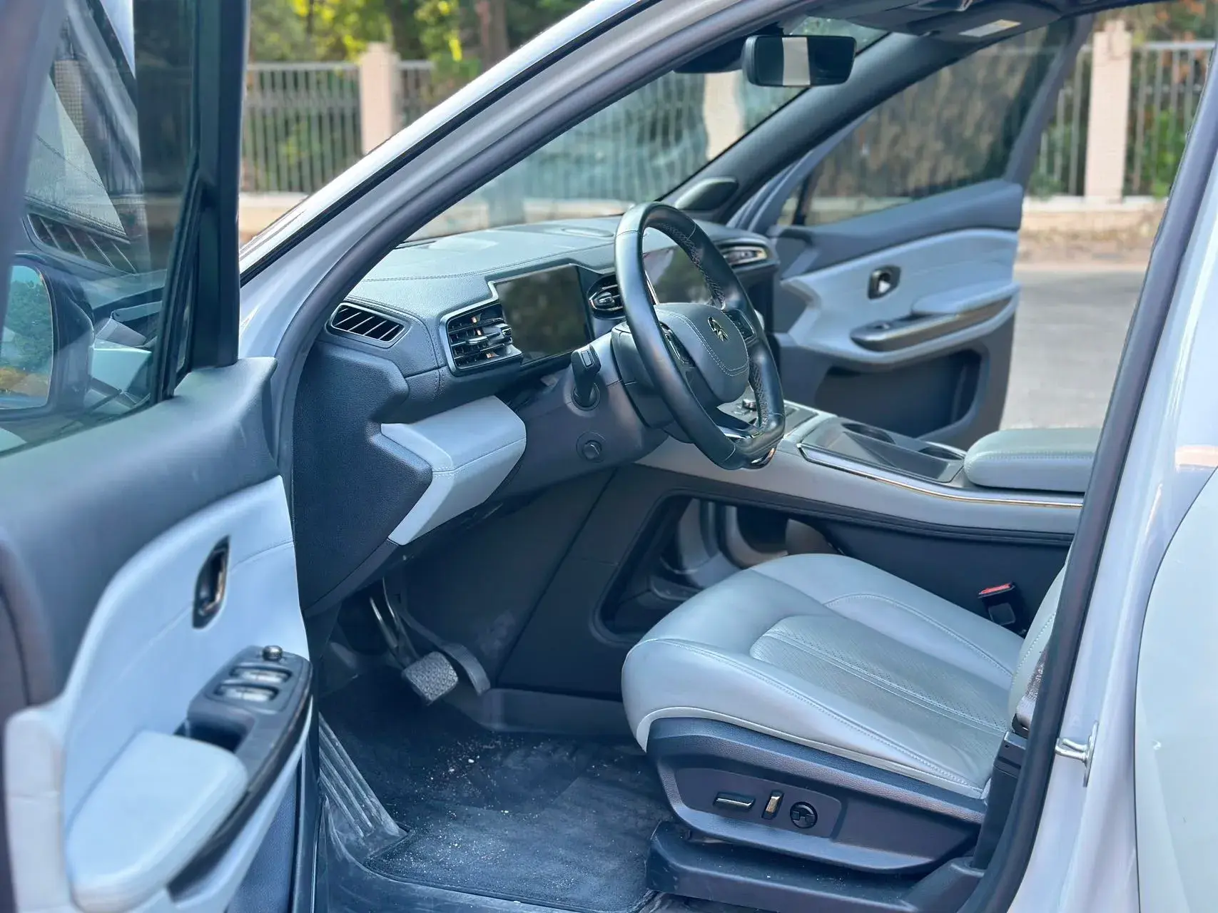 2020 NIO ES6 thumbnail 2