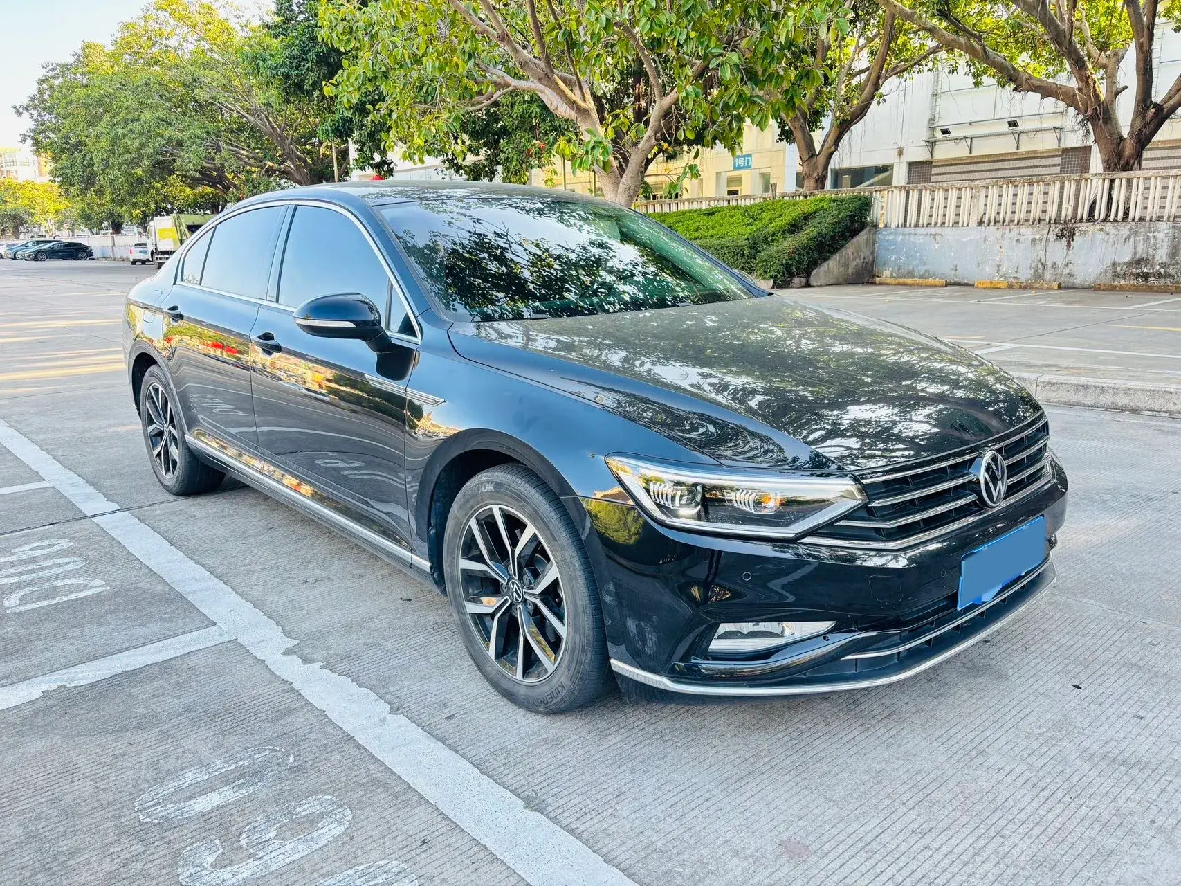 2020 VOLKSWAGEN MAGOTAN thumbnail 3