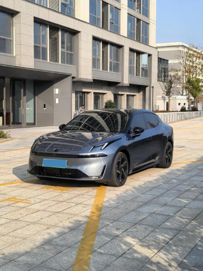 2024 LYNK&CO 07 EM-P 1.5T 163HP L4 3DHT PHEV 18.99KWH