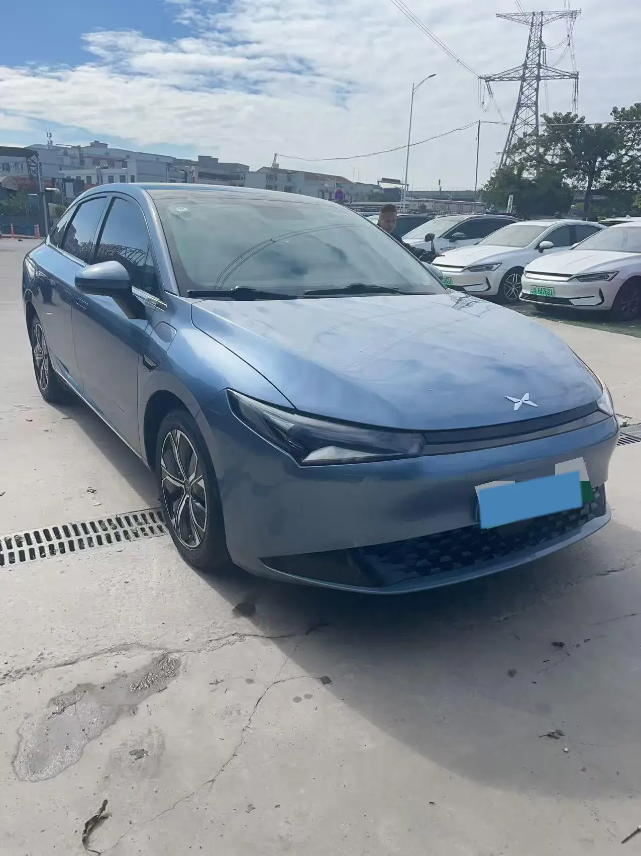 2023 XPENG P5 thumbnail 3