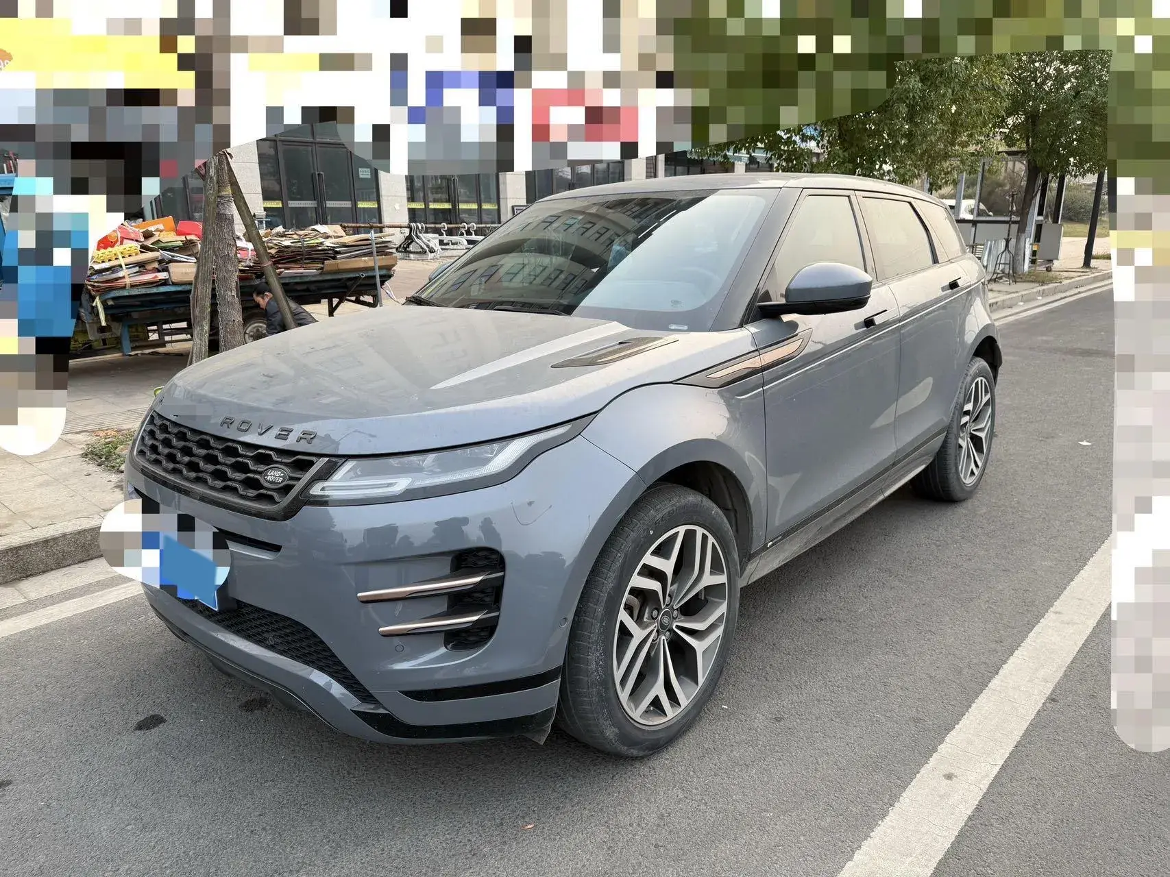 2020 LAND ROVER view 1